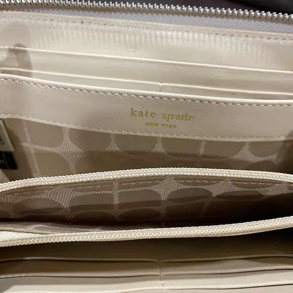 Kate spade tarrytown metallic silver wallet - Picture 4 of 13